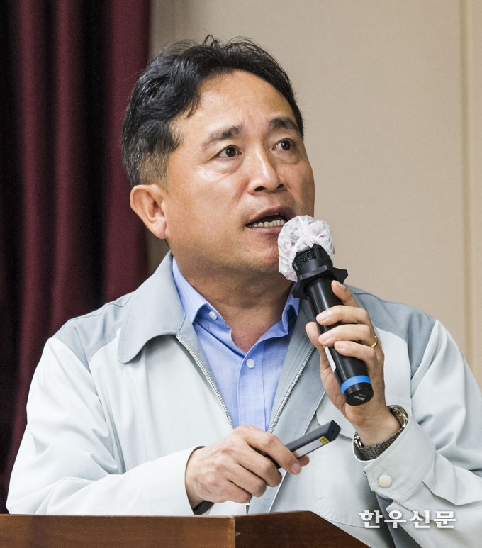 우성사료 한재규 대표이사가 하반기 사업계획을 발표하고 있다.