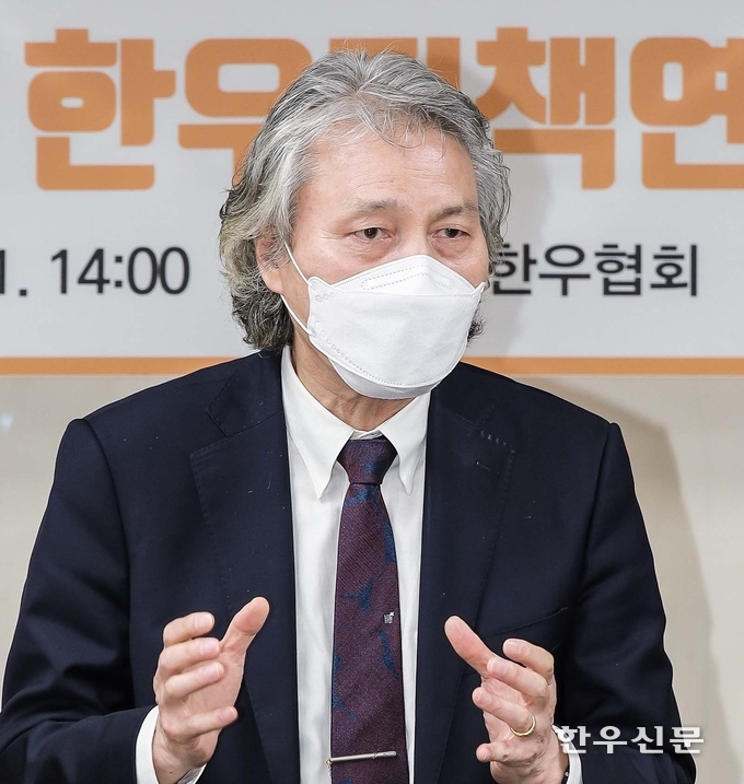 제2대 정승헌 한우정책연구소장은 “한우산업에 대한 올바른 정보전달과 사육현장에 필요한 실증정보 전달을 위해 최선을 다하겠다”고 포부를 밝혔다.