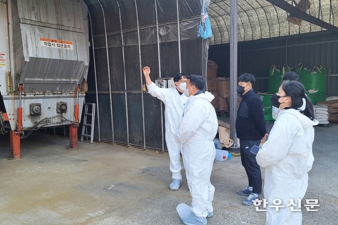 전남도농업기술원은 지난달 31일 사료비 절감을 위한 ‘국산 품종의 양질조사료 생산’과 ‘사료화 비용절감 기술보급’ 사업을 확대한다.
